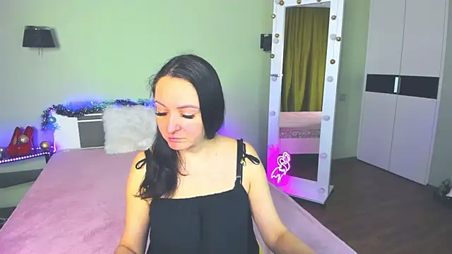 AngellLika online show from 12.13.24