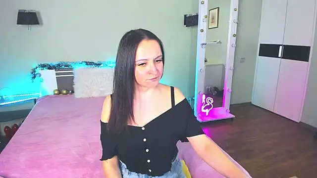 AngellLika online show from 12.18.24