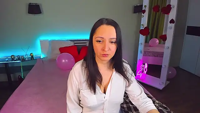 AngellLika online show from 02.20.25