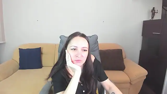 AngellLika online show from 11.24.25