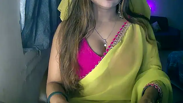 Snapshot of Cute-Tara chatting on 10.31.25 Cute-Tara online show from 10.31.25