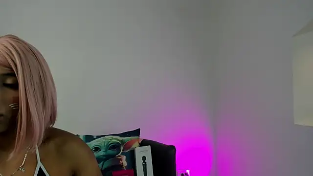 Snapshot of miss__allison chatting on 10.17.25 miss allison online show from 10.17.25