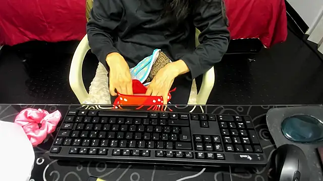 Abrillee1 online show from 02.03.25