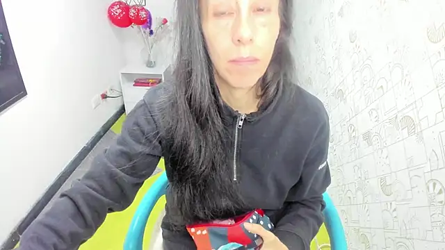 Abrillee1 online show from 03.14.25