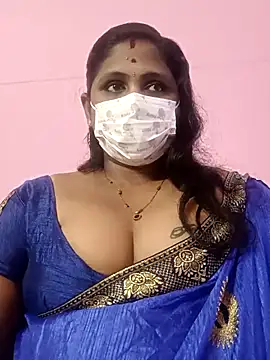 Snapshot of rithikka chatting on 11.20.25 rithikka online show from 11.20.25