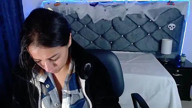 Julietacollins06 online show from 10.15.25