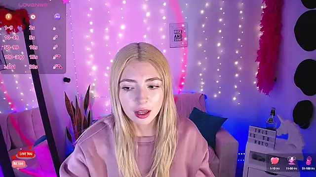 channel blonde a online show from 03.19.25