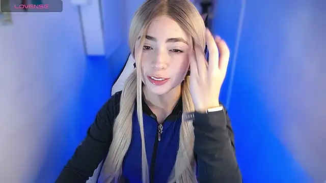 channel blonde a online show from 11.07.25