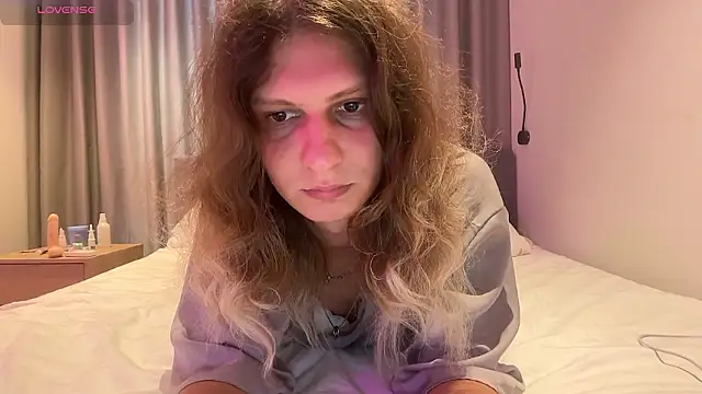 Alice Pinkhead online show from 02.17.26