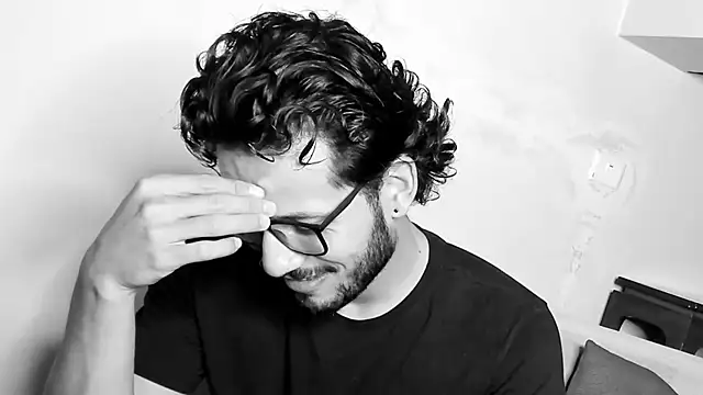 Nicholasrodrii online show from 02.24.25