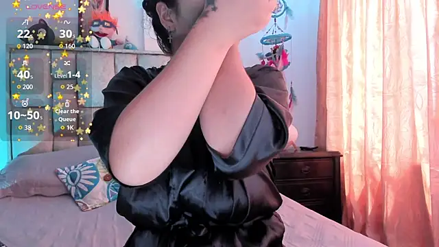 brianaGuzman online show from 11.10.25