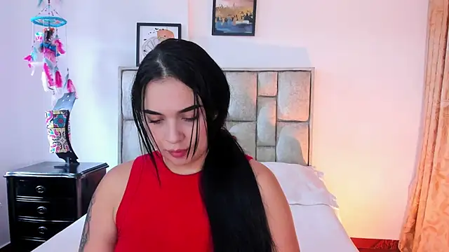 brianaGuzman online show from 04.15.26