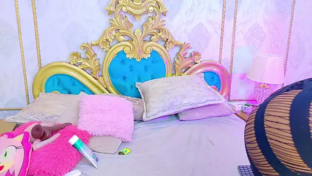 SalomeRestrepo online show from 11.15.25