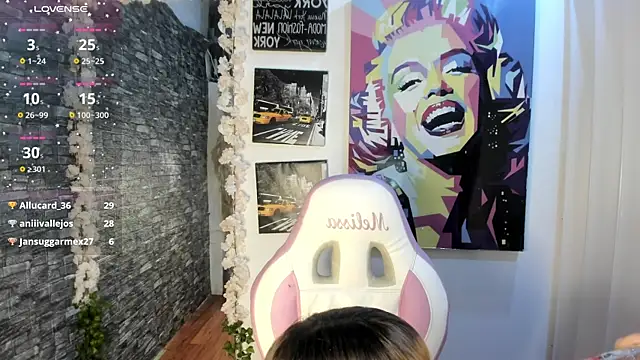 Snapshot of katt__black__ chatting on 10.03.25 katt black online show from 10.03.25