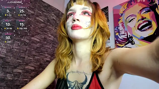 Snapshot of katt__black__ chatting on 10.27.25 katt black online show from 10.27.25