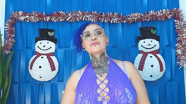 SandyyRose online show from 12.21.24