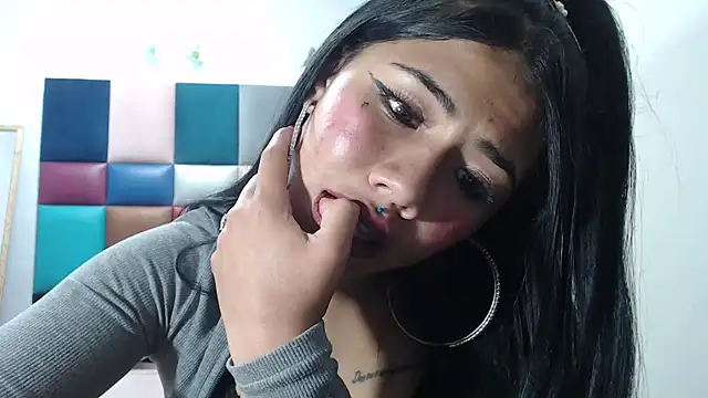 Snapshot of lily_jamesx chatting on 01.24.25 lily jamesx online show from 01.24.25