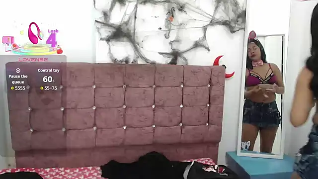 Snapshot of lily_jamesx chatting on 10.26.25 lily jamesx online show from 10.26.25