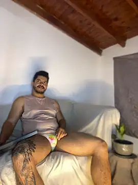 Snapshot of AndresSmith__ chatting on 04.23.26 AndresSmith online show from 04.23.26