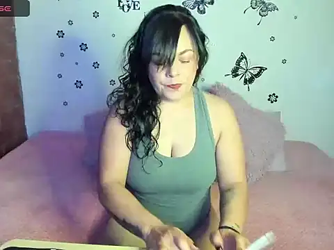 Snapshot of MIA_BIANCCO chatting on 12.14.24 MIA BIANCCO online show from 12.14.24