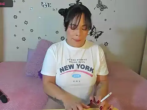 Snapshot of MIA_BIANCCO chatting on 01.26.25 MIA BIANCCO online show from 01.26.25
