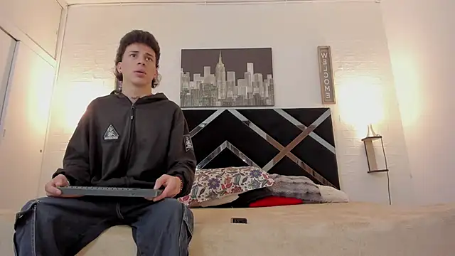 nakedfoam1 online show from 11.19.25