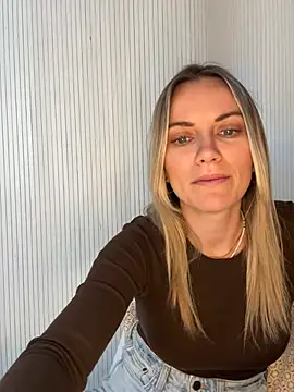 Snapshot of Milla__one chatting on 04.20.26 Milla one online show from 04.20.26