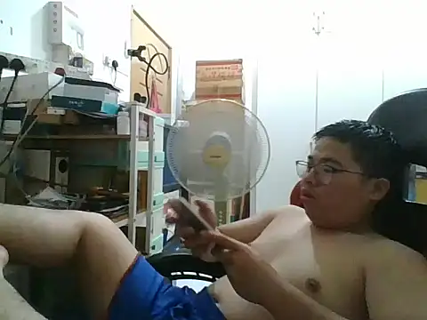 shyboymasturbation online show from 12.18.24