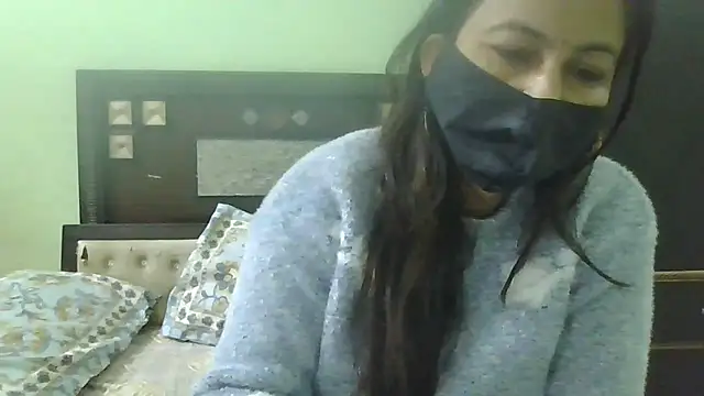 Snapshot of couplesuni chatting on 12.06.24 couplesuni online show from 12.06.24