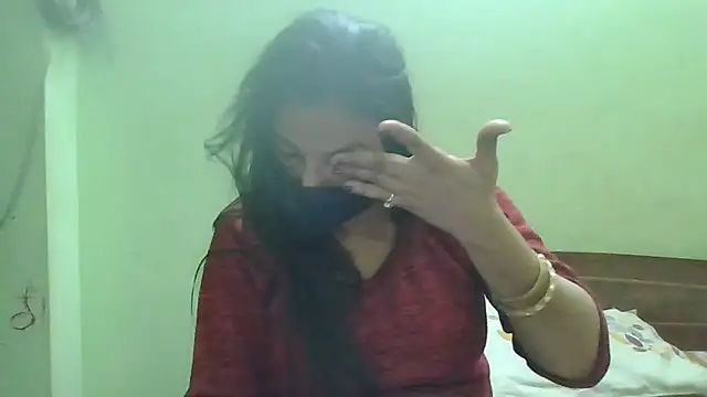 Snapshot of couplesuni chatting on 12.07.24 couplesuni online show from 12.07.24