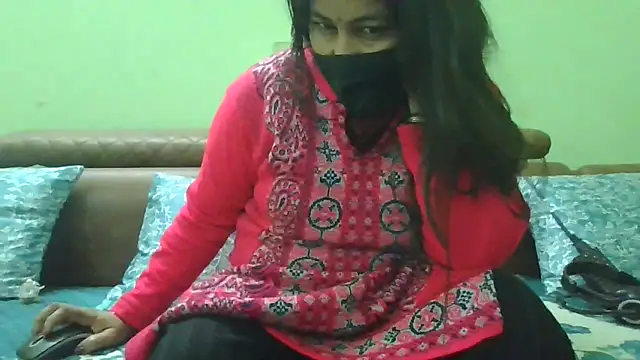 Snapshot of couplesuni chatting on 01.03.25 couplesuni online show from 01.03.25