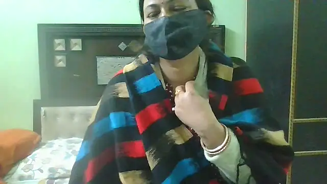 Snapshot of couplesuni chatting on 02.07.25 couplesuni online show from 02.07.25