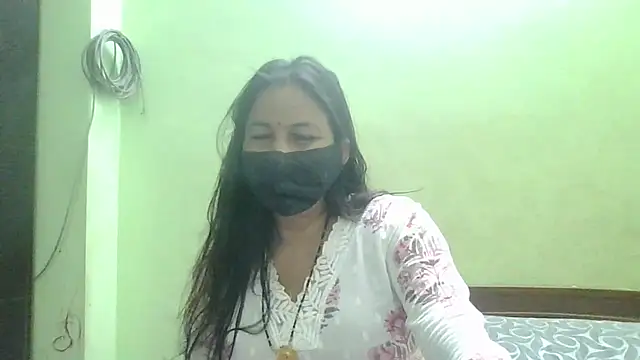 Snapshot of couplesuni chatting on 03.16.25 couplesuni online show from 03.16.25