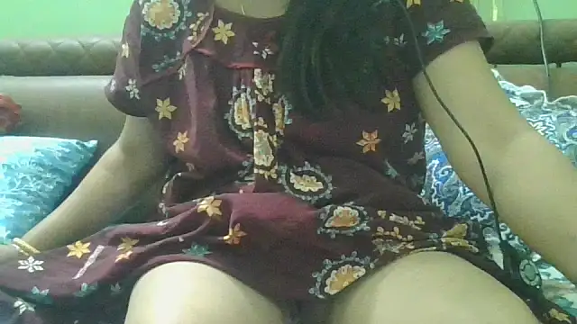 Snapshot of couplesuni chatting on 11.06.25 couplesuni online show from 11.06.25