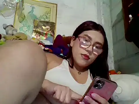 dafne19  online show from 02.19.25
