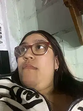 dafne19  online show from 12.22.25