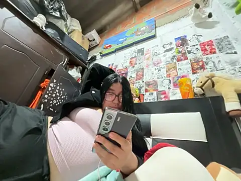 dafne19  online show from 04.10.26