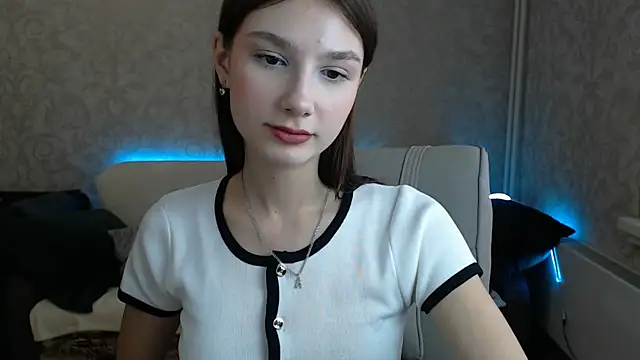 AnaHoney online show from 02.15.25