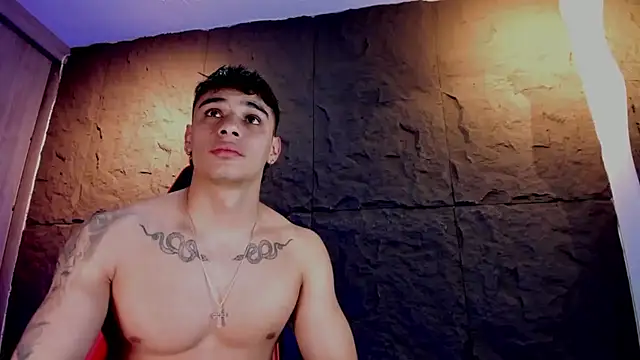 Snapshot of joseph_boy chatting on 10.05.25 joseph boy online show from 10.05.25