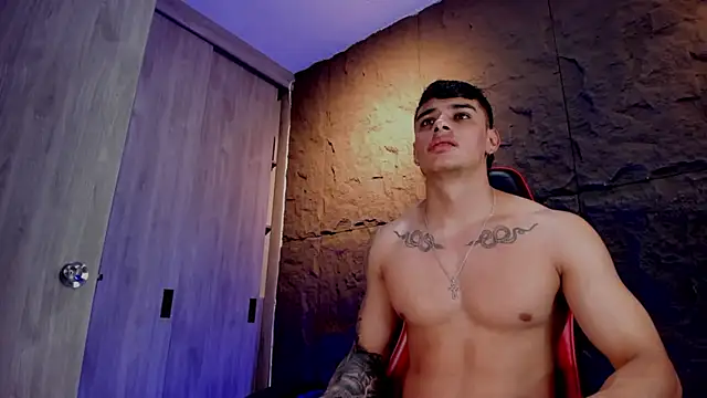 Snapshot of joseph_boy chatting on 10.06.25 joseph boy online show from 10.06.25