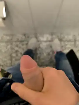 Snapshot of geilehecke1 chatting on 12.10.24 geilehecke1 online show from 12.10.24