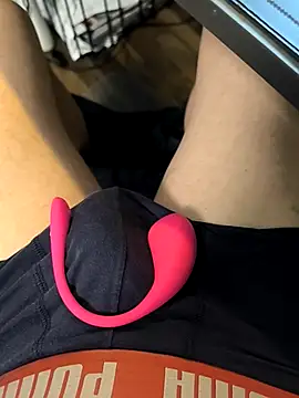 Snapshot of geilehecke1 chatting on 09.12.25 geilehecke1 online show from 09.12.25