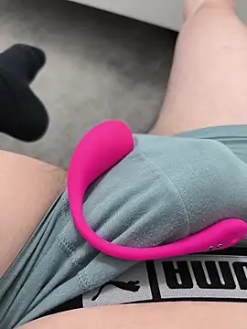 Snapshot of geilehecke1 chatting on 10.30.25 geilehecke1 online show from 10.30.25