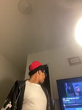 Snapshot of demonpt3 chatting on 10.03.25 demonpt3 online show from 10.03.25