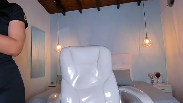 Emma23   online show from 02.28.25