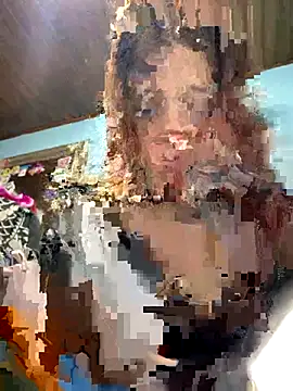 Snapshot of HORNET_ chatting on 10.28.25 HORNET online show from 10.28.25