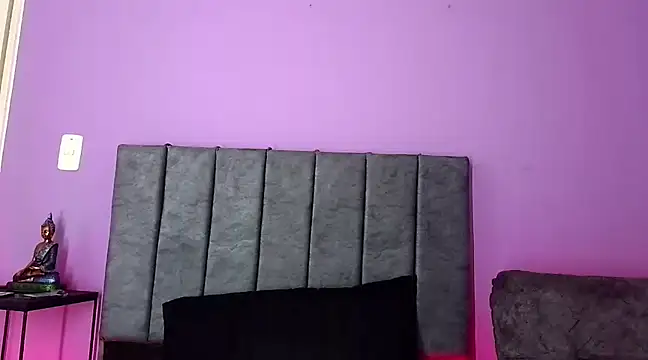 Snapshot of GabrielaMK chatting on 01.31.25 GabrielaMK online show from 01.31.25