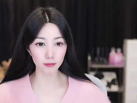 Nuyoah-77 online show from 11.11.25