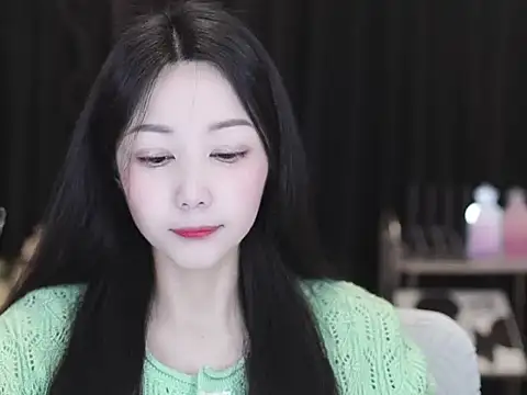 Nuyoah-77 online show from 03.25.26