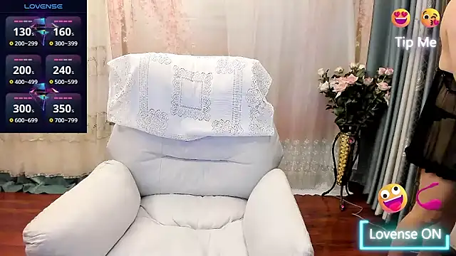 Pennyee online show from 09.23.25